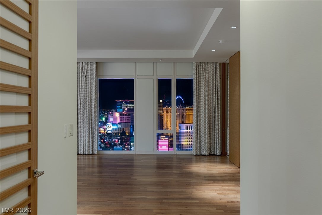 3750 Las Vegas Boulevard 2706