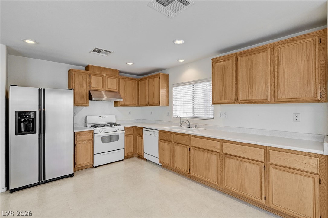 6736 Oak Mist Street