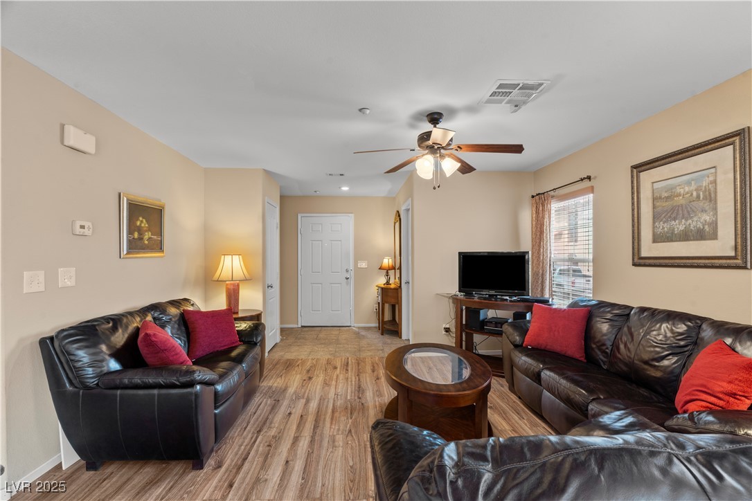 1156 Safari Creek Drive, Henderson, Nevada image 9