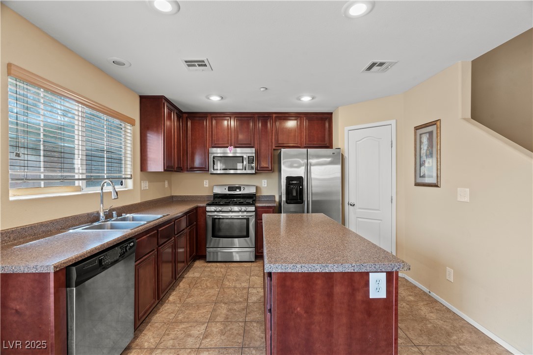 1156 Safari Creek Drive, Henderson, Nevada image 11