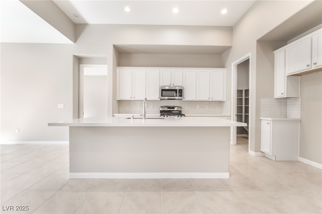 889 Cottonwood Hill Place