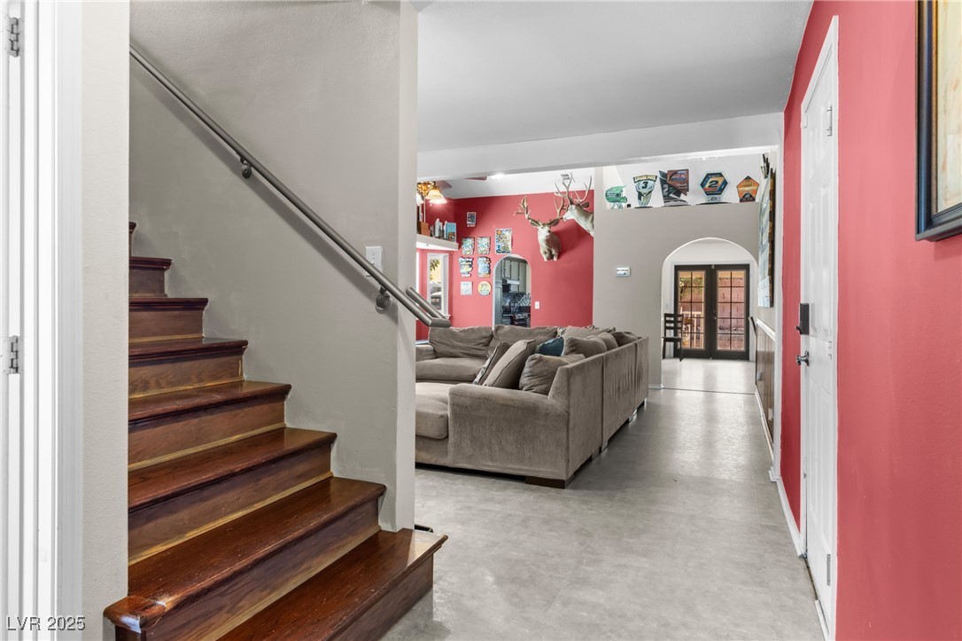 815 Crabapple Drive