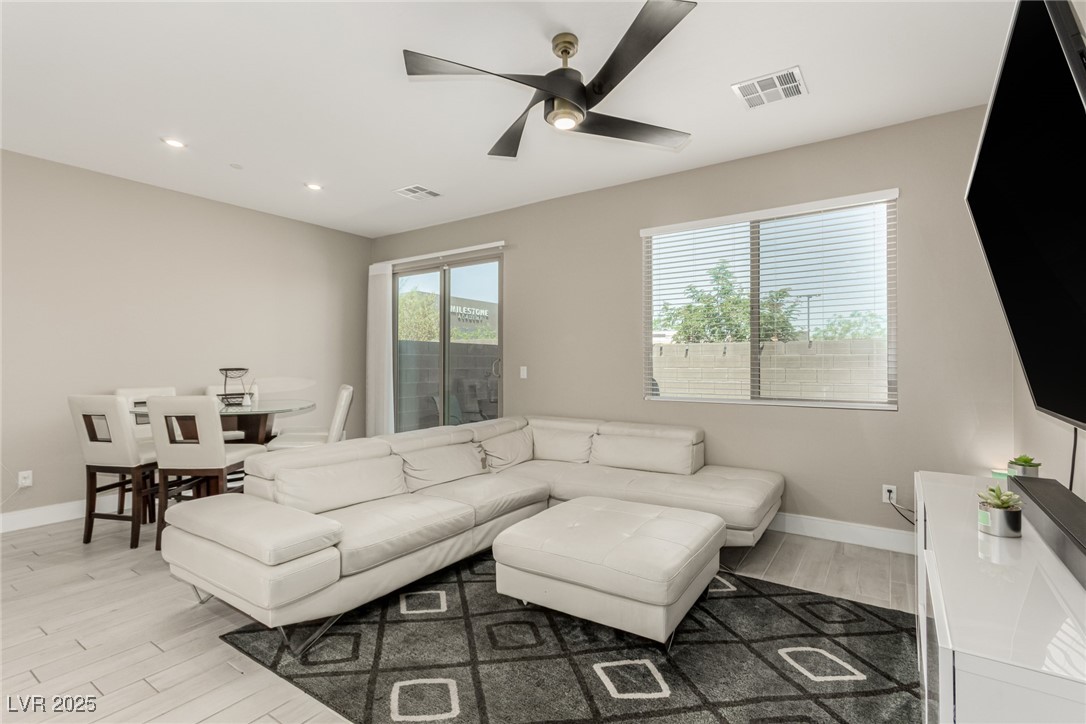 3208 Lumassina Way, Henderson, Nevada image 5