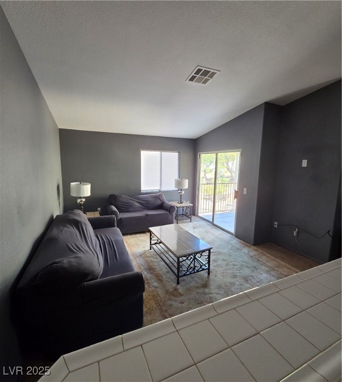 2110 Los Feliz Street 2067