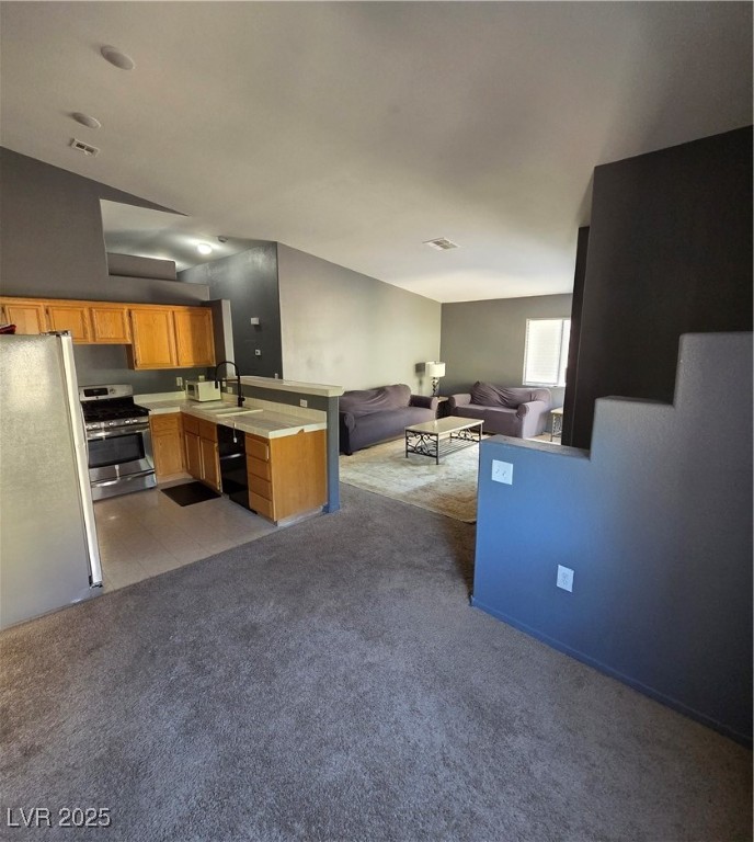 2110 Los Feliz Street 2067