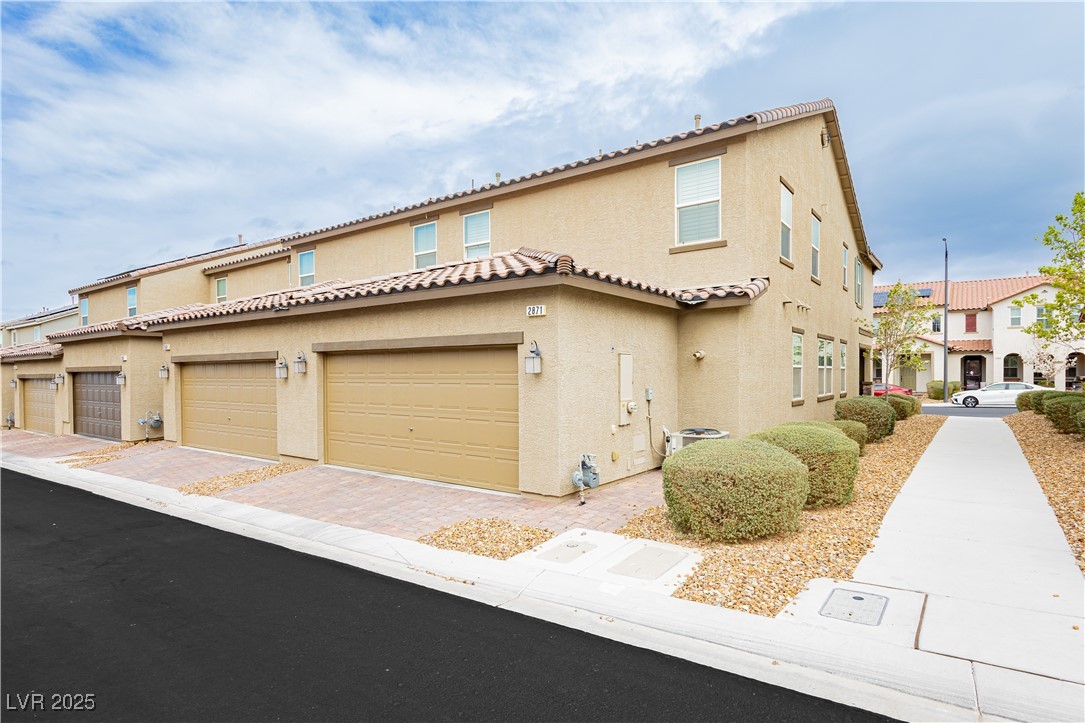 2871 Cabrillo Terrace Street, Henderson, Nevada image 2