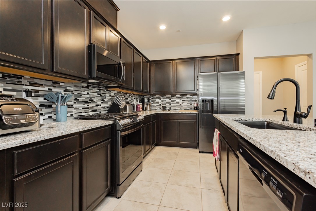 2871 Cabrillo Terrace Street, Henderson, Nevada image 10