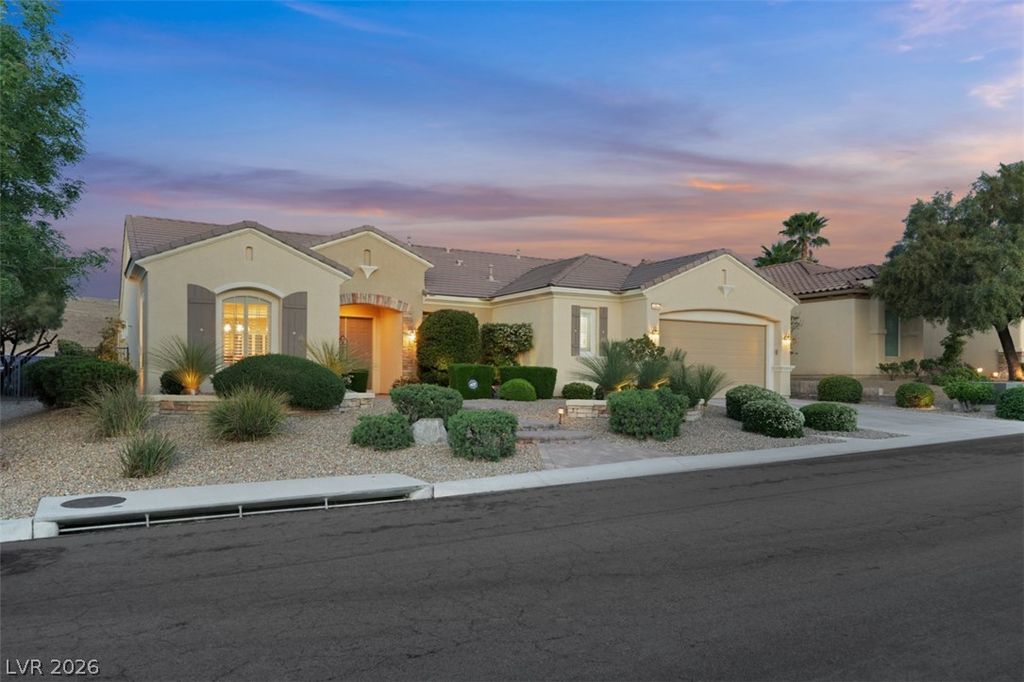 Photo of 2204 Canyonville Drive, Henderson, NV 89044 (MLS # 2768238)