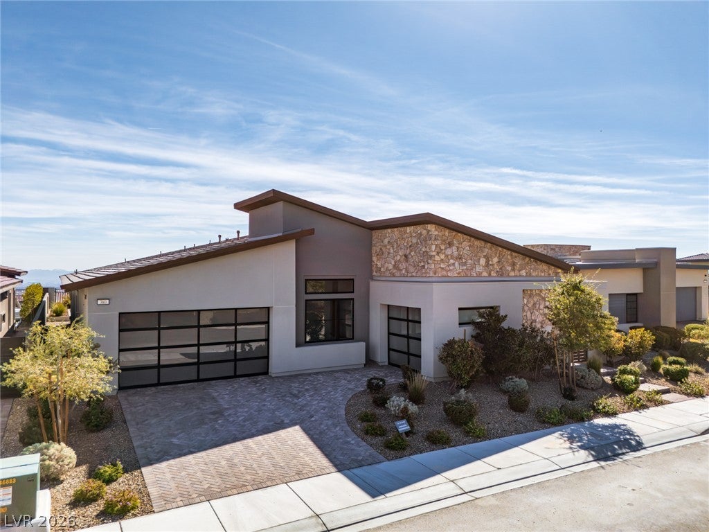 380 Vista Sunset Avenue
