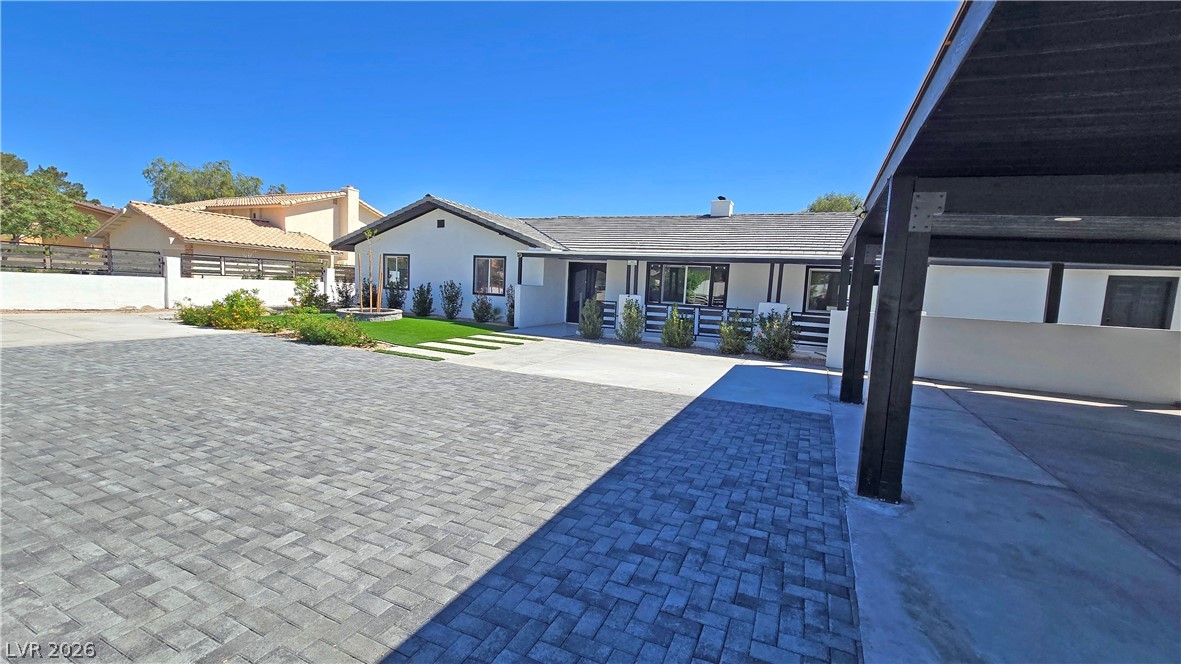 2870 Belcastro Street