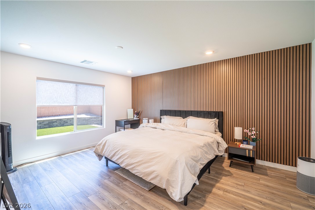 5867 Gossamer Stone Court