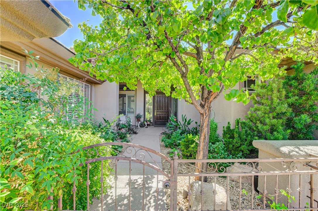 1 Karsten Creek Court