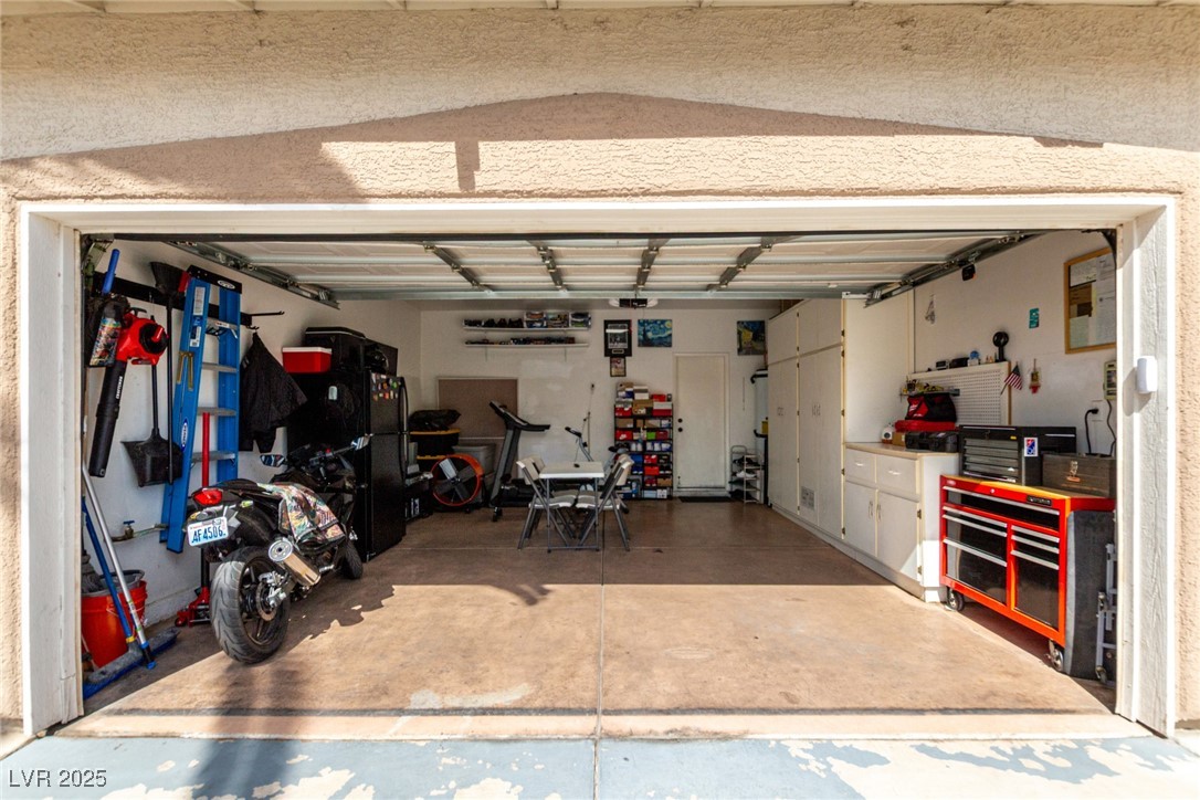 1360 Angel Falls Street, Las Vegas, Nevada image 30