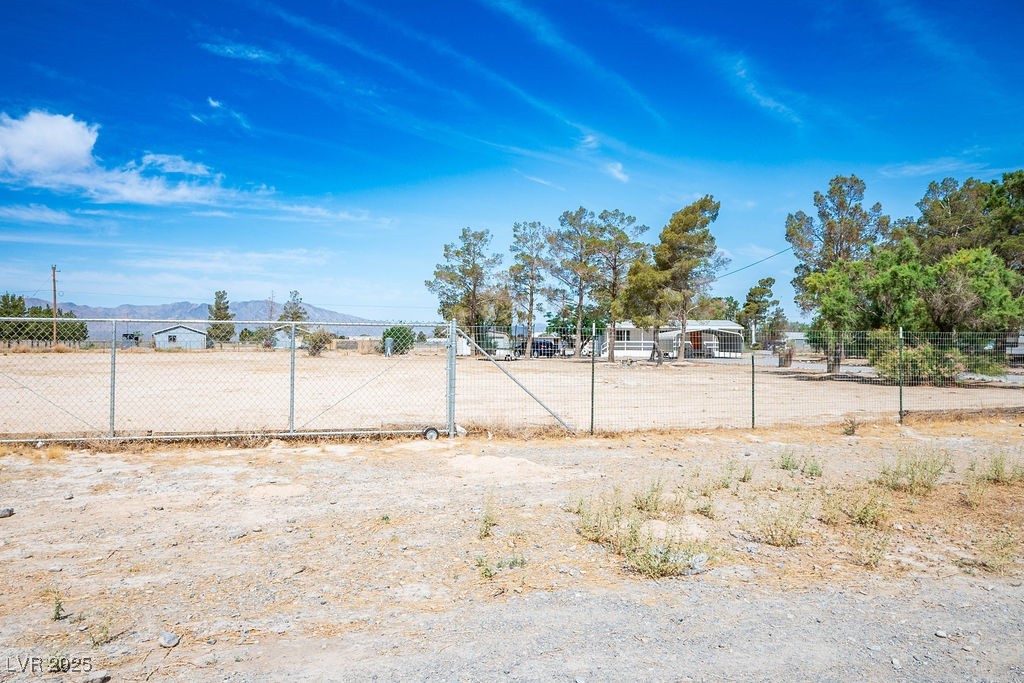 7960 Quarter Horse Avenue, Pahrump, Nevada image 18