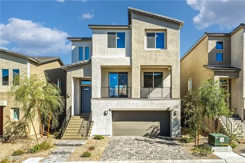 Photo of 5690 Spring Trellis Street, Las Vegas, NV 89113 (MLS # 2731297) Photo of 5690 Spring Trellis Street, Las Vegas, NV 89113 (MLS # 2731297)