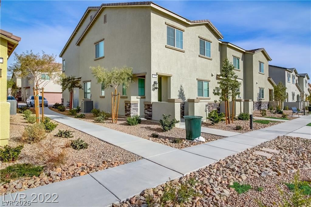 825 Spring Estates Avenue