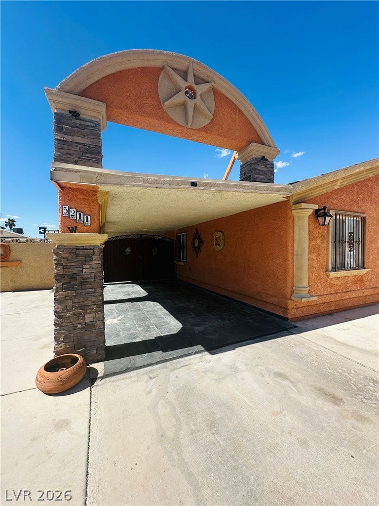 5211 Gloucester Circle