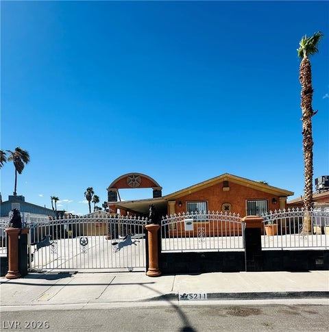 Photo of 5211 Gloucester Circle, Las Vegas, NV 89122 (MLS # 2819818)