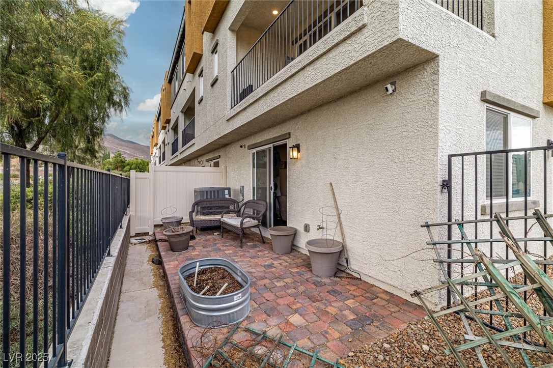 Las Vegas, Nevada 89129, United States, 3 Bedrooms Bedrooms, ,3 BathroomsBathrooms,Residential,Active,246330