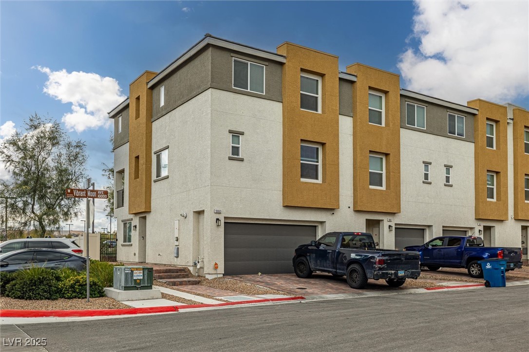 Las Vegas, Nevada 89129, United States, 3 Bedrooms Bedrooms, ,3 BathroomsBathrooms,Residential,Active,246330