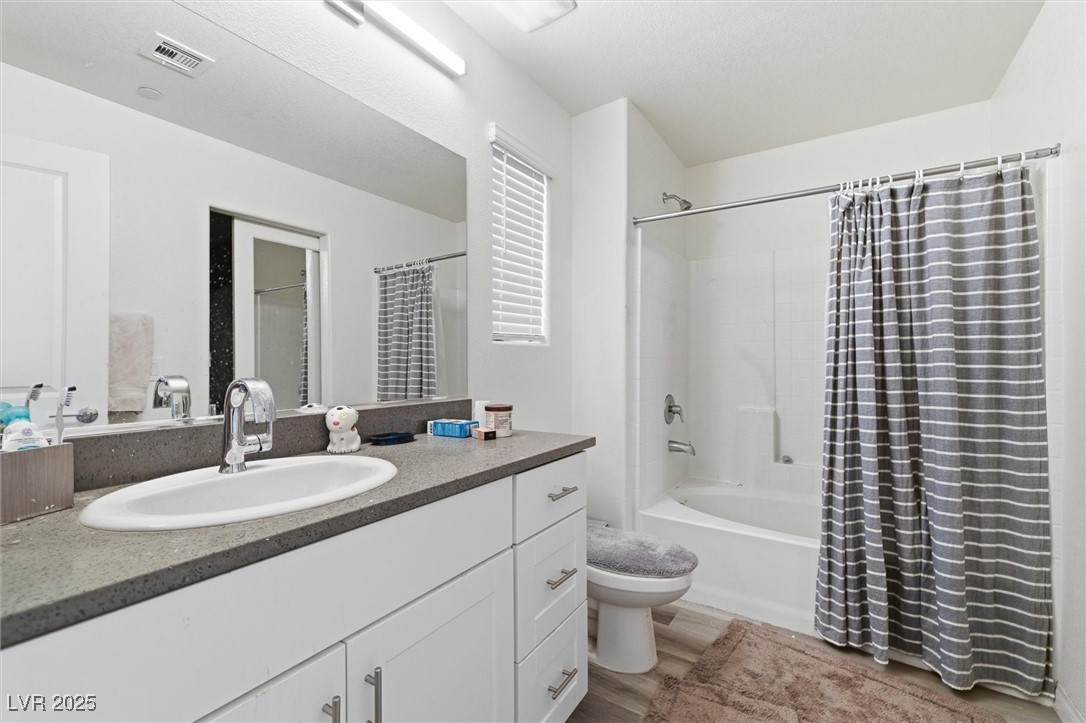 Las Vegas, Nevada 89129, United States, 3 Bedrooms Bedrooms, ,3 BathroomsBathrooms,Residential,Active,246330