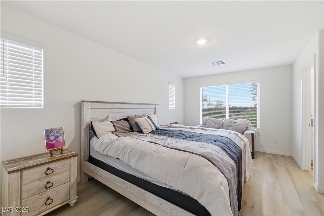 Las Vegas, Nevada 89129, United States, 3 Bedrooms Bedrooms, ,3 BathroomsBathrooms,Residential,Active,246330