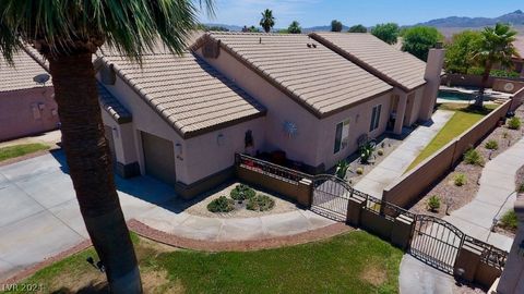 Single Family Residence in Laughlin NV 1236 Country Club Drive 2.jpg