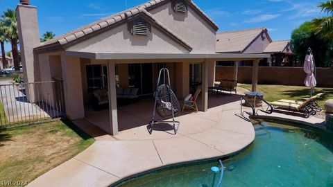 Single Family Residence in Laughlin NV 1236 Country Club Drive 5.jpg