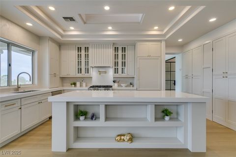 2104 Hot Oak Ridge Street Las Vegas NV 89134