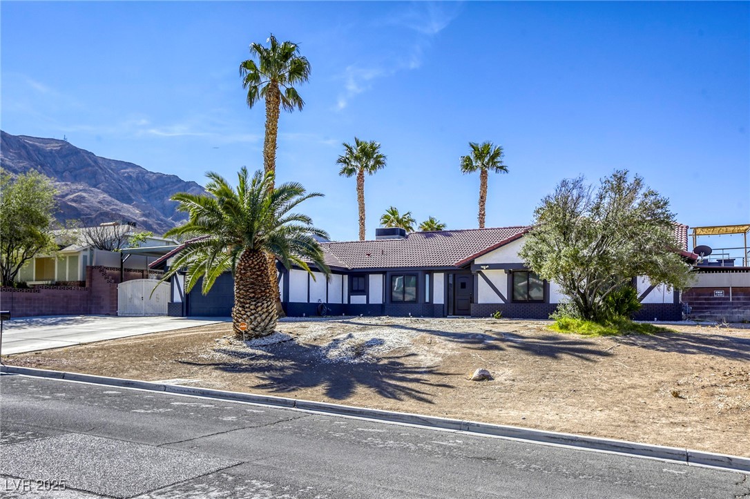 6953 Hathaway Drive, Las Vegas, Nevada image 11