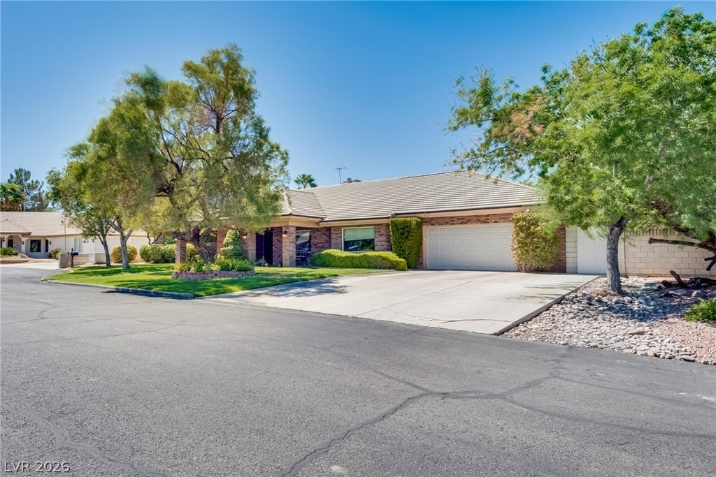 Photo of 8885 Hickam Avenue, Las Vegas, NV 89129 (MLS # 2815790)