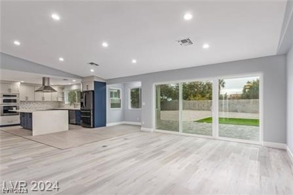 Photo of 7611 Laredo Street, Las Vegas, NV 89117 (MLS # 2737719)