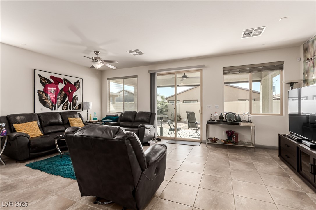 5633 Alitak Bay Street, North Las Vegas, Nevada image 9