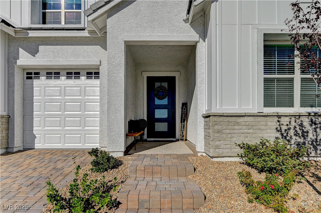 10136 Sequoia Glen Avenue