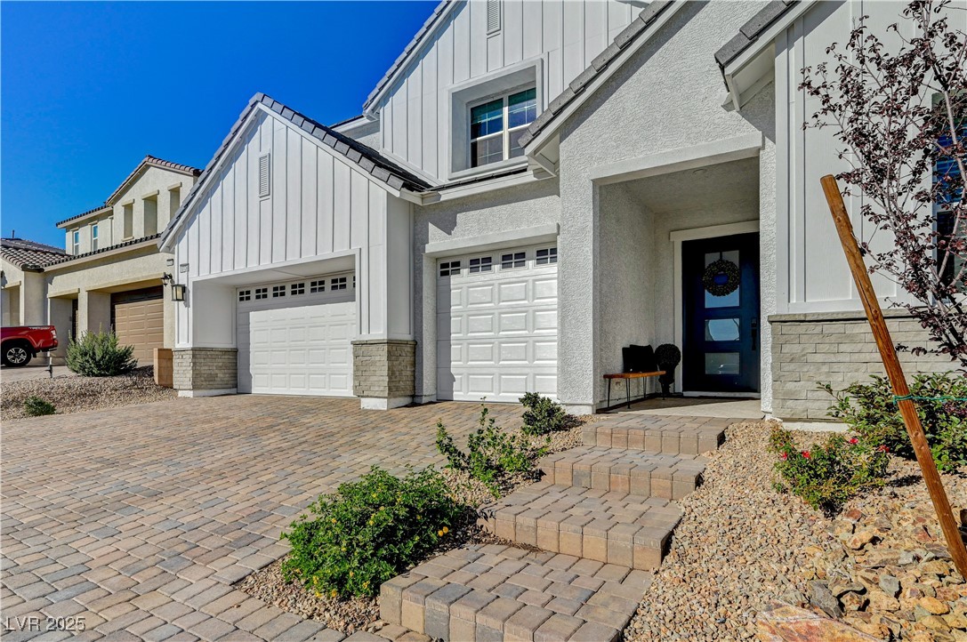 10136 Sequoia Glen Avenue