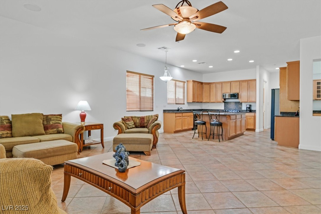 2410 Sunburst View Street, Henderson, Nevada image 15