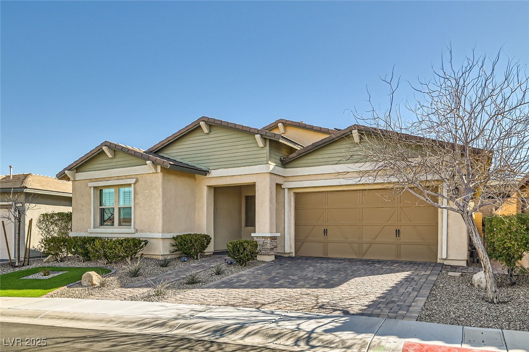 668 Look Lively Court, Henderson, Nevada image 2