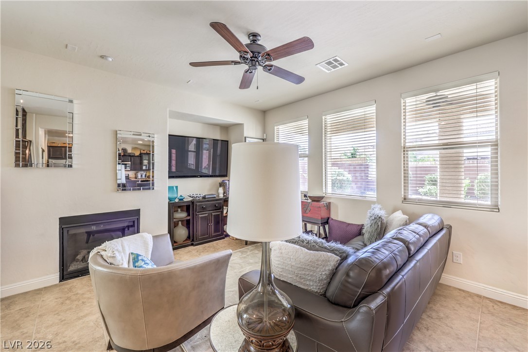 933 Via Del Tramonto Street