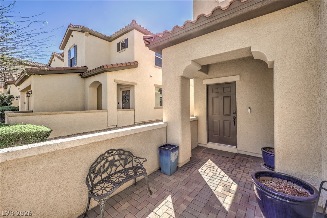 933 Via Del Tramonto Street