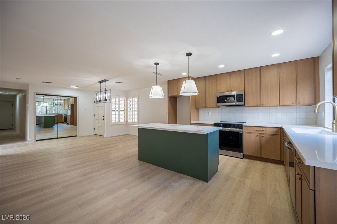 Properties 4 3408 Calle De Corrida