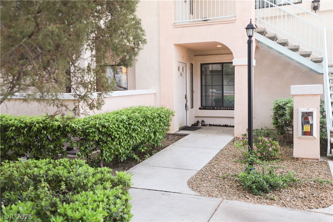 4861 S Torrey Pines Drive 106