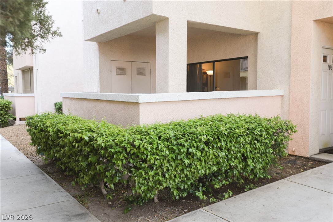 4861 S Torrey Pines Drive 106