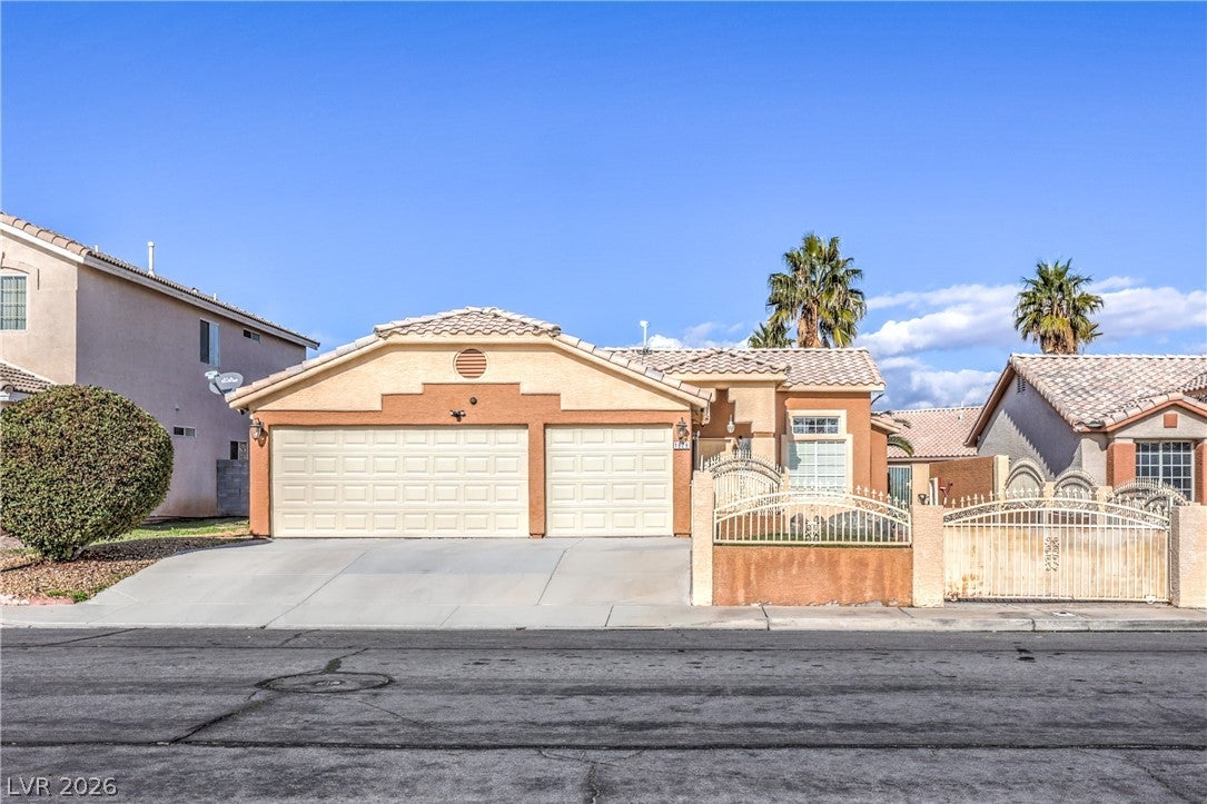 1828 Double Delight Avenue