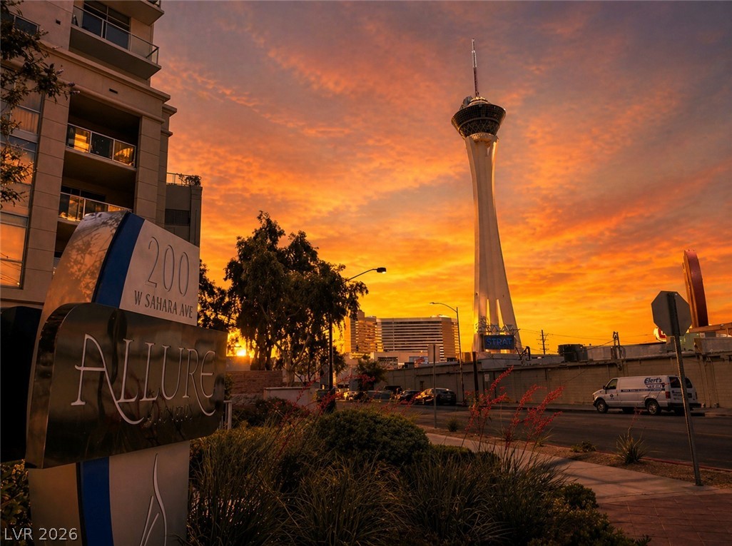 200 W Sahara Avenue 1112