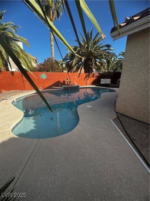 Photo of 338 Abbington Street, Henderson, NV 89074 (MLS # 2737361)