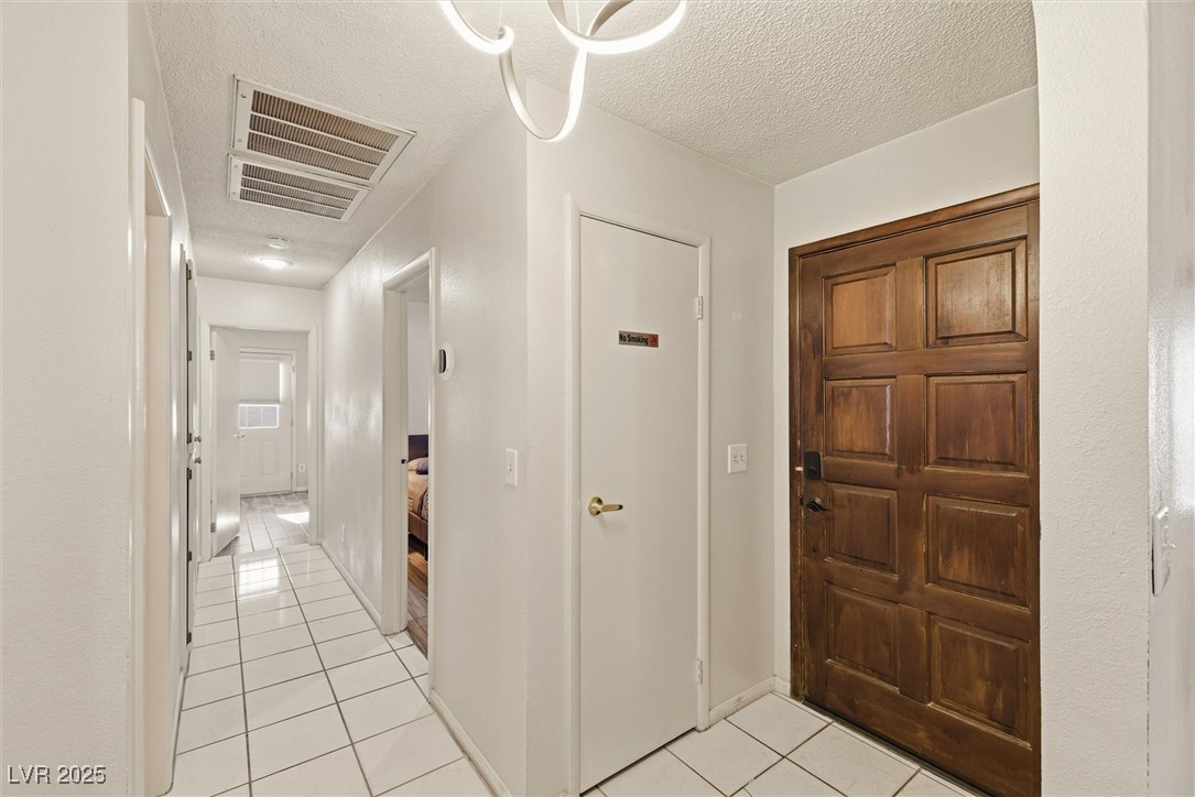 Las Vegas, Nevada 89103, United States, 3 Bedrooms Bedrooms, ,4 BathroomsBathrooms,Residential,Active,253244