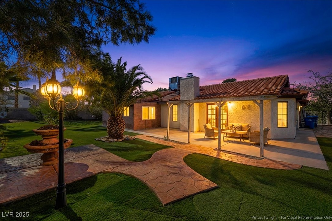 Las Vegas, Nevada 89103, United States, 3 Bedrooms Bedrooms, ,4 BathroomsBathrooms,Residential,Active,253244