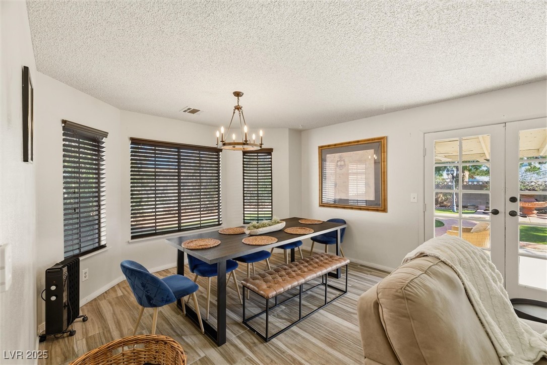 Las Vegas, Nevada 89103, United States, 3 Bedrooms Bedrooms, ,4 BathroomsBathrooms,Residential,Active,253244