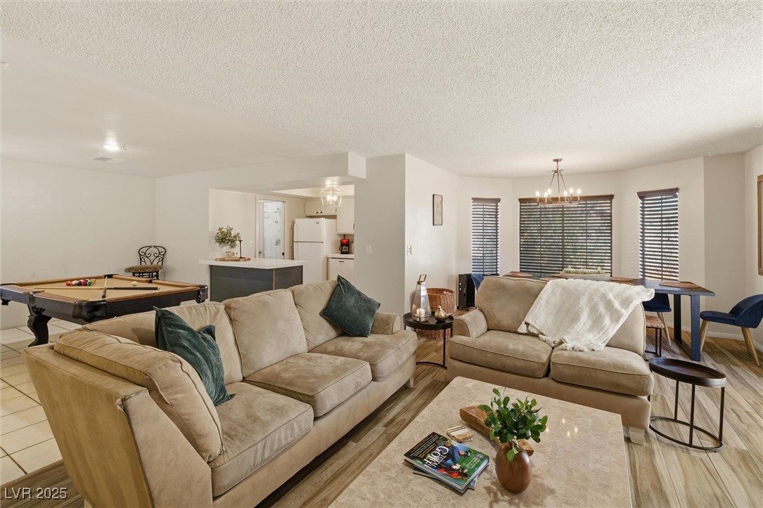 Las Vegas, Nevada 89103, United States, 3 Bedrooms Bedrooms, ,4 BathroomsBathrooms,Residential,Active,253244