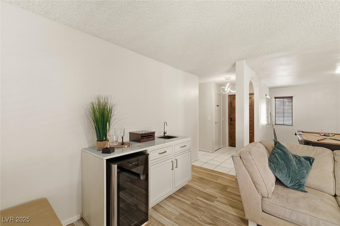 Las Vegas, Nevada 89103, United States, 3 Bedrooms Bedrooms, ,4 BathroomsBathrooms,Residential,Active,253244